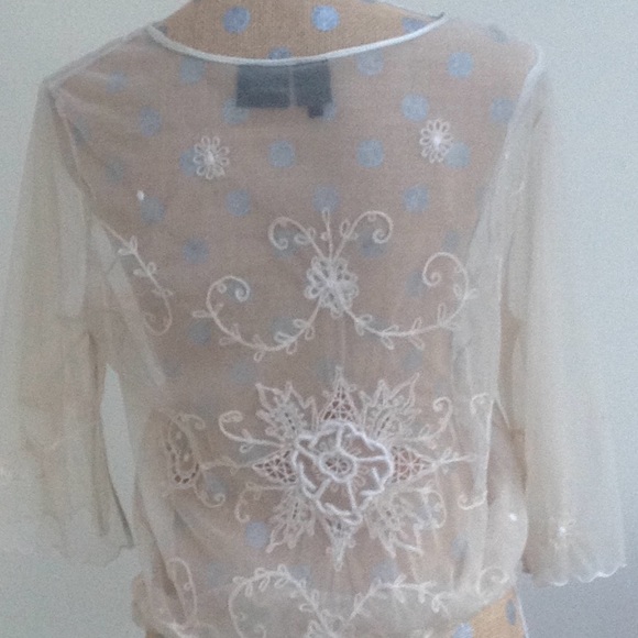 Sheer embroidered top - Picture 5 of 8
